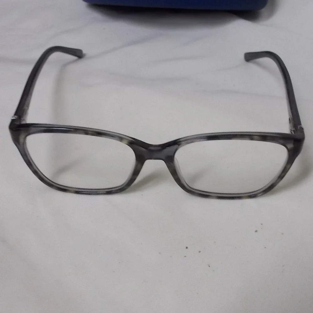 Bebe Take A Chance BB5126 Jet Grey Tortoise Rec Eyeglasses 53-17-135 Case